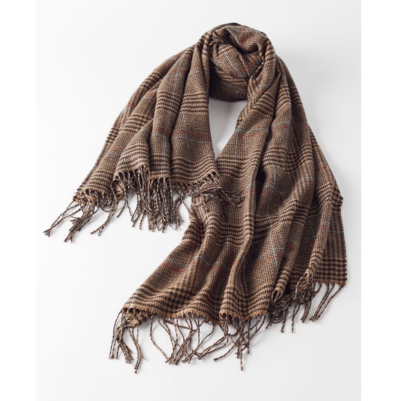 Ivy Plaid Scarf - Picture 2 of 3